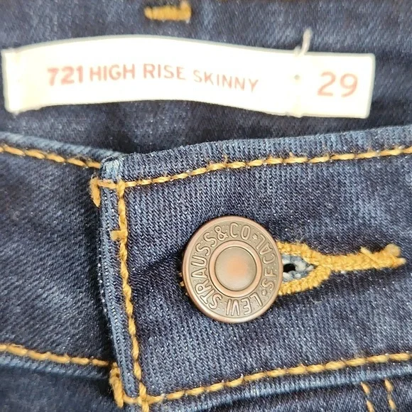 Levi's 721 High Rise Skinny Jean - Picture 2 of 4